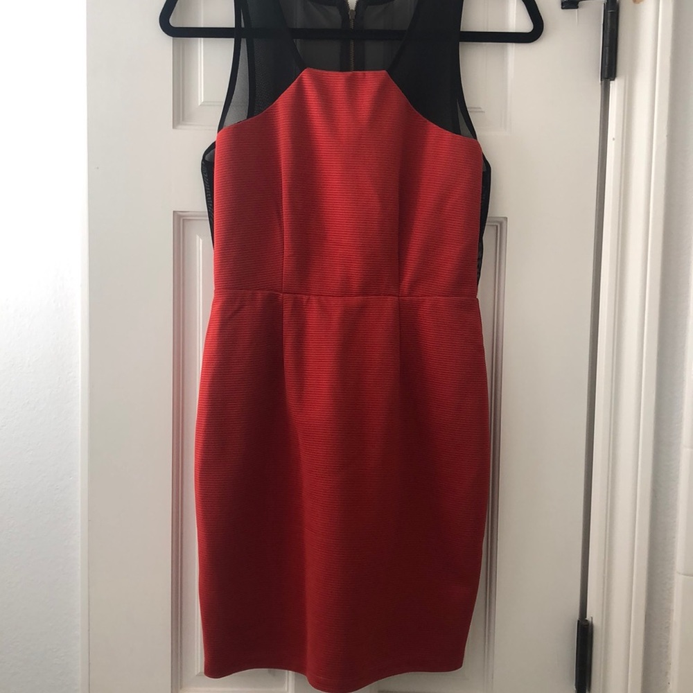 Orange-red fitted dress